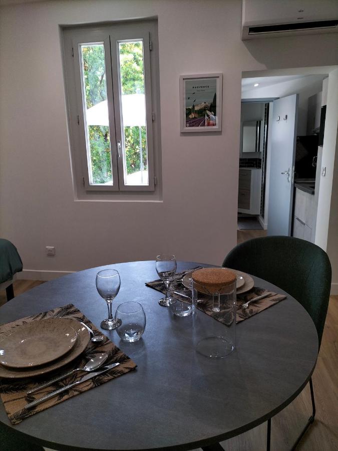 Studio Terrasse, Intra-Muros, Climatise Avec Wifi Avinhão Exterior foto