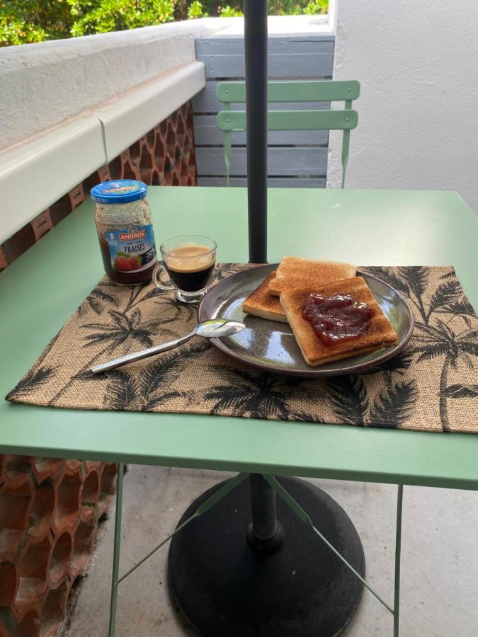 Studio Terrasse, Intra-Muros, Climatise Avec Wifi Avinhão Exterior foto